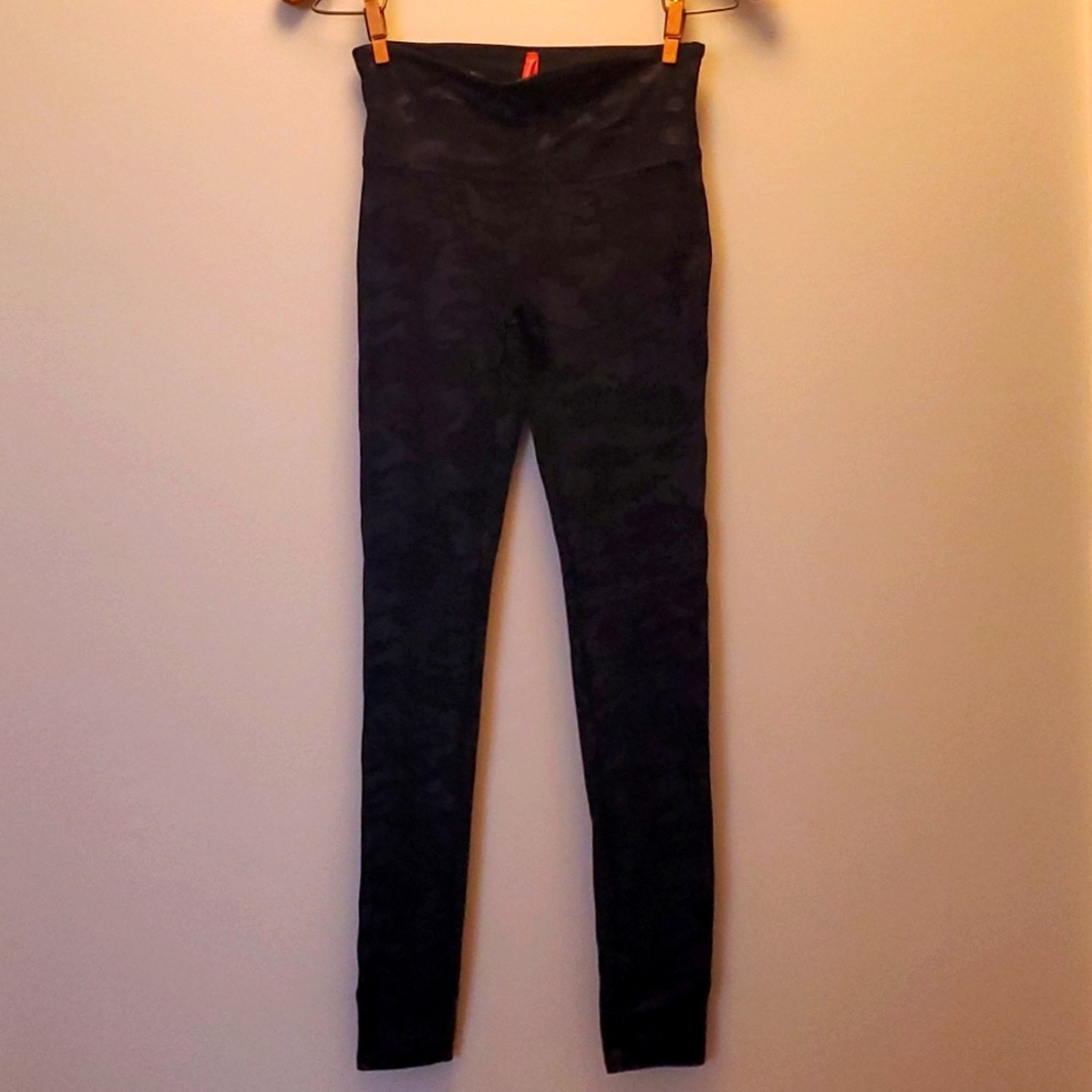 Spanx black camo leggings